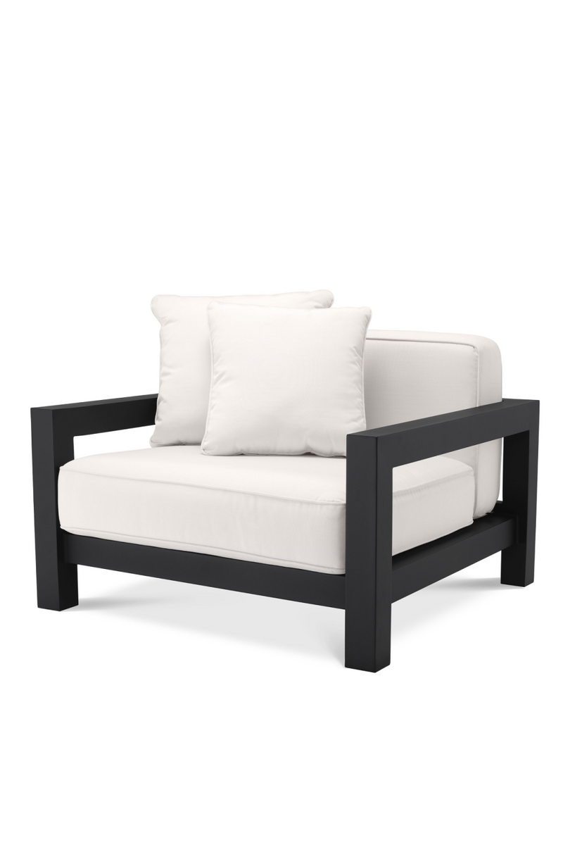 Sunbrella Outdoor Lounge Chair | Eichholtz Cap-Antibes | Eichholtzmiami.com