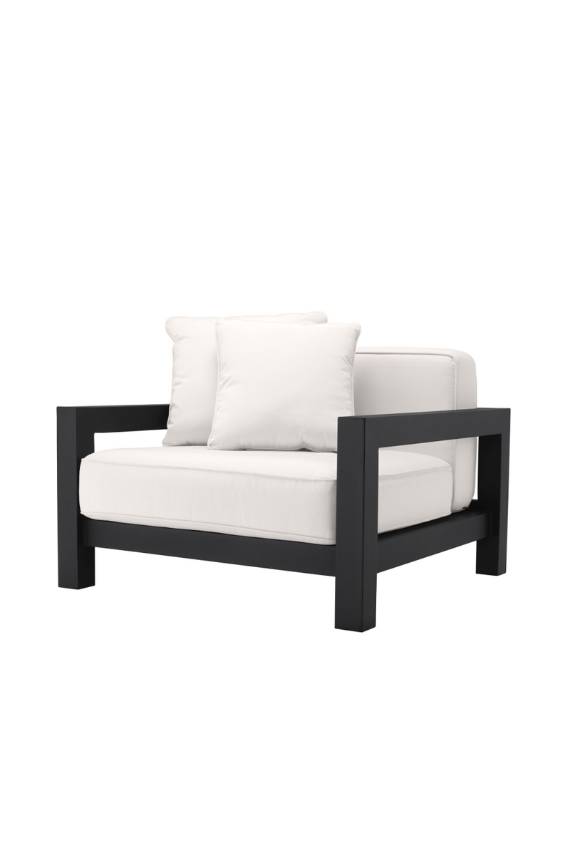 Sunbrella Outdoor Lounge Chair | Eichholtz Cap-Antibes | Eichholtzmiami.com