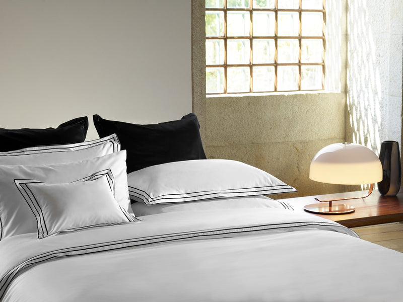 430TC Cotton Sateen Flat Sheet | Amalia Home Alba | Eichholtzmiami.com