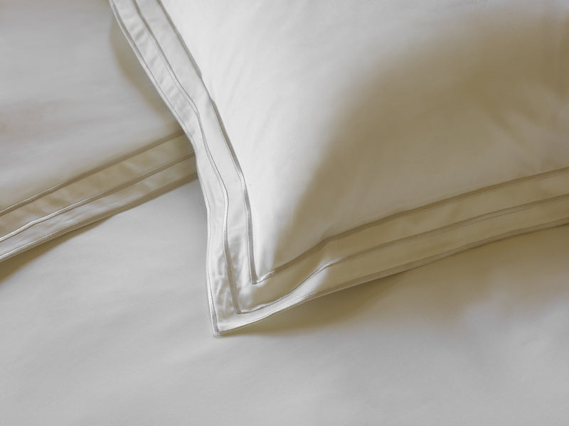 430TC Cotton Sateen Pillowcase Set | Amalia Home Alba | Eichholtzmiami.com