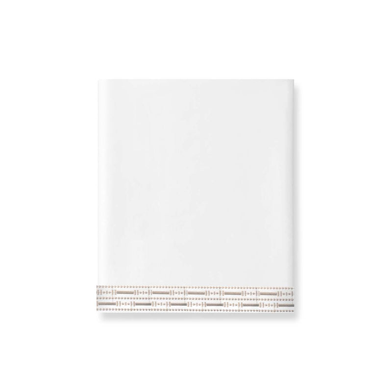 400TC Percale Embroidered Flat Sheet | Amalia Home Memória | Eichholtzmiami.com