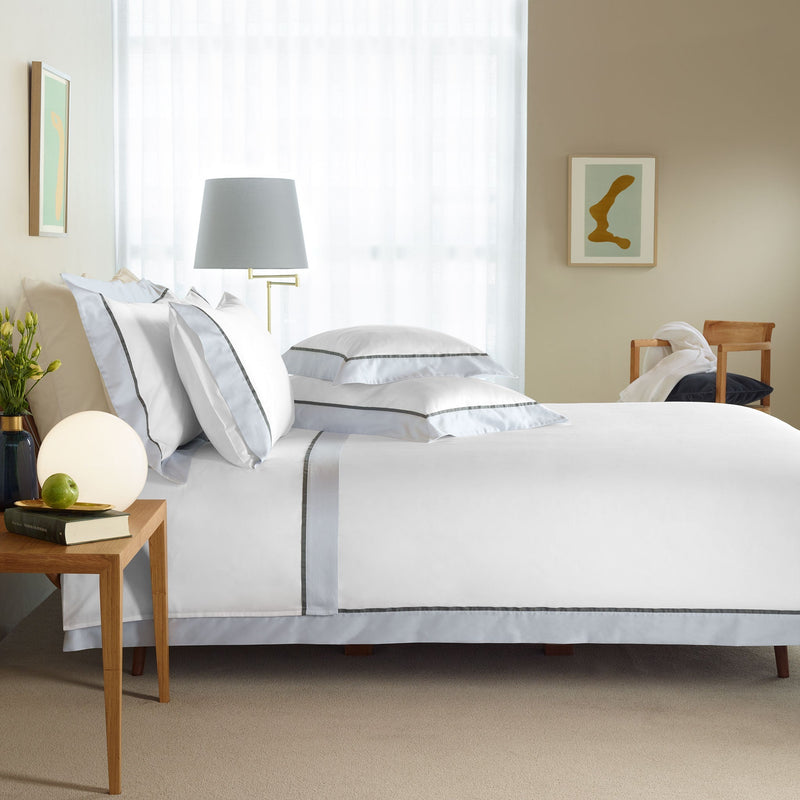 430TC Sateen Bordered Duvet Cover | Amalia Home Ovar | Eichholtzmiami.com