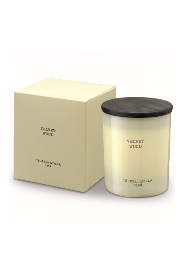 Tobacco And Vanilla Scented Candle | Cereria Mollá Velvet Wood | Eichholtzmiami.com
