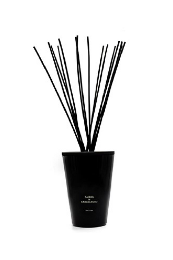 Sweet Musky Premium Reed Diffuser XXL | Cereria Mollá Amber & Sandalwood | Eichholtzmiami.com
